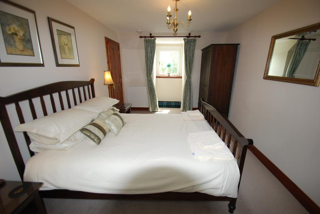 Dunlichity House Bed And Breakfast Inverness Quarto foto